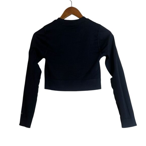 Dick’s sporting good black cropped workout‎ top - Picture 7 of 7